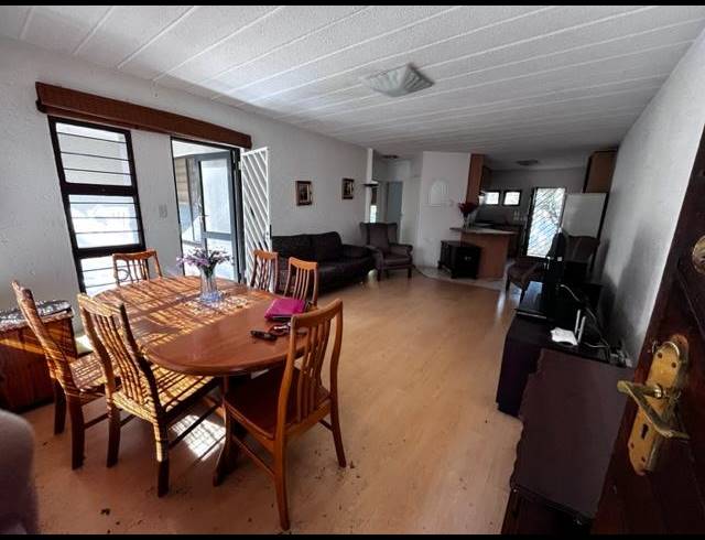 2 BEDROOM PROPERTY TO RENT IN SANDTON CBD